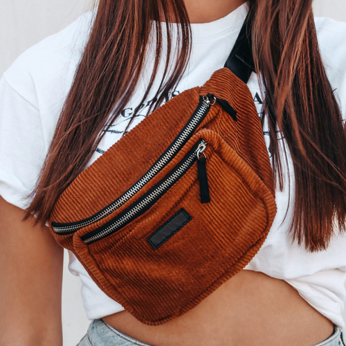 LARA HEGEDAL - Bauchtasche aus Cord