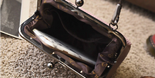 Laden Sie das Bild in den Galerie-Viewer, LARA HEGEDAL - Handtasche aus Cord