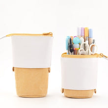 Laden Sie das Bild in den Galerie-Viewer, LARA HEGEDAL - Pop-up-Federtasche aus Cord